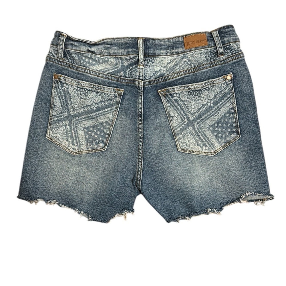 Judy Blue Denim Bandana Patch Back Pocket High-Rise Cutoff Shorts - Blue